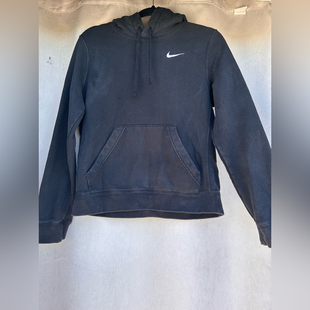 NIKE WOMEN'S SPORTSWEAR FLEECE HOODIE - BLACK/SMALL